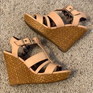 Jessica Simpson Wedges